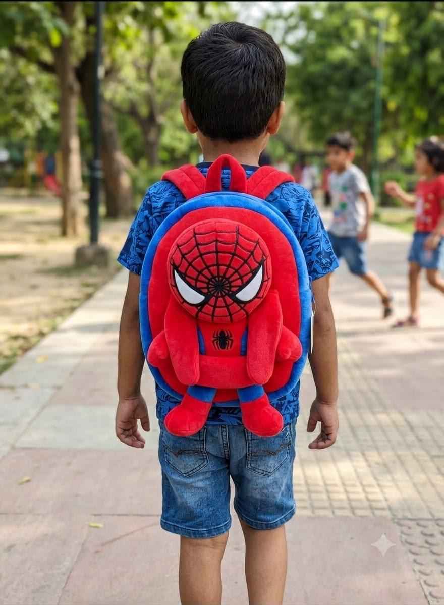 Super Mario & spider Ma’m plush toy backpack