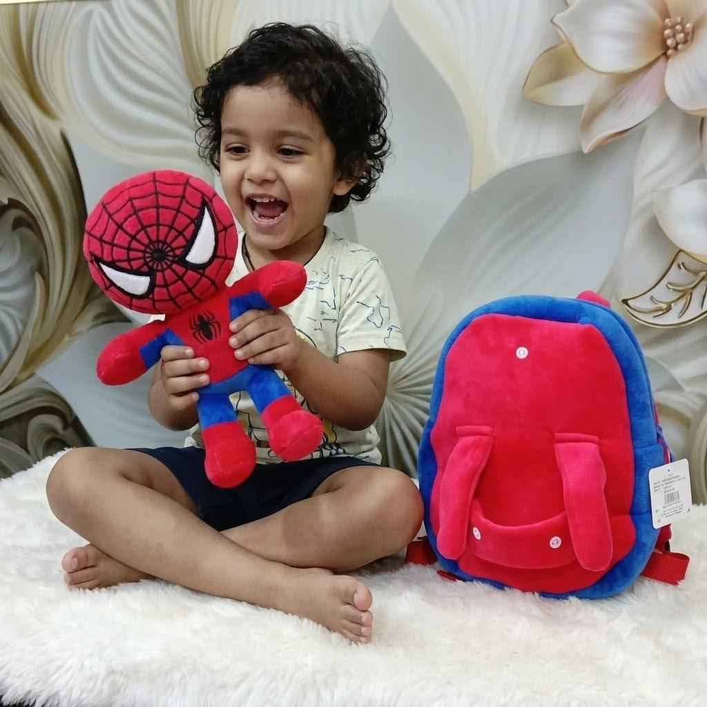 Super Mario & spider Ma’m plush toy backpack