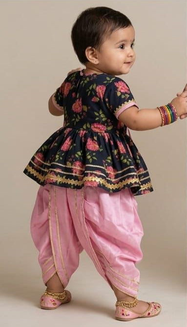 Raat Rani - Girls Lungi Set with Kurta in Navy Floral & Pink
